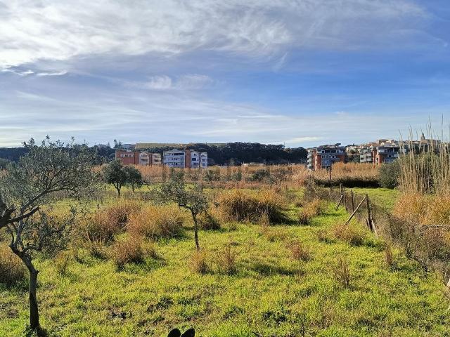 Terreno in vendita di 2200 m² in Via Matera