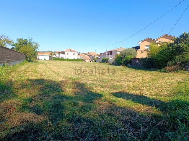 Terreno in vendita di 2200 m² in Via Salara