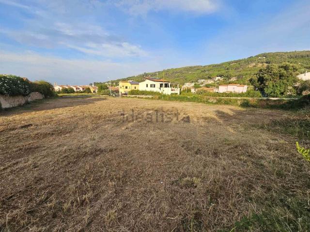 Terreno in vendita di 2200 m²