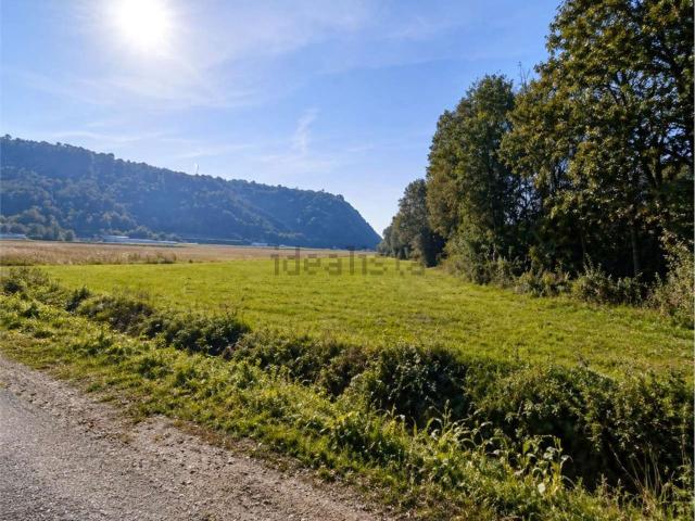 Terreno in vendita di 23440 m² in Via Pianeta