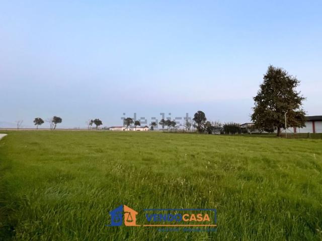 Terreno in vendita di 2345 m² in Frazione San Giovanni