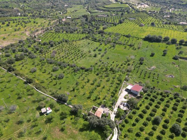 Terreno in vendita di 23521 m²