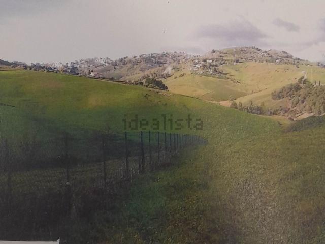 Terreno in vendita di 23050 m² in Via Leonida Bissolati