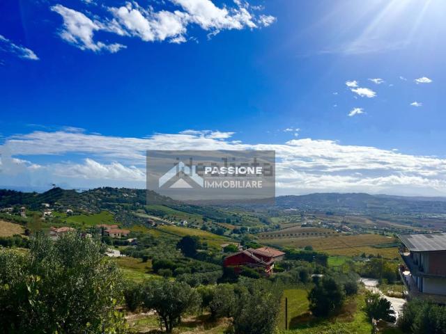 Terreno in vendita di 2320 m² in Strada Provinciale 3