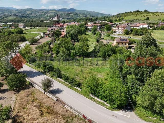 Terreno in vendita di 2400 m² in Via Matteo Renato Imbriani, 2