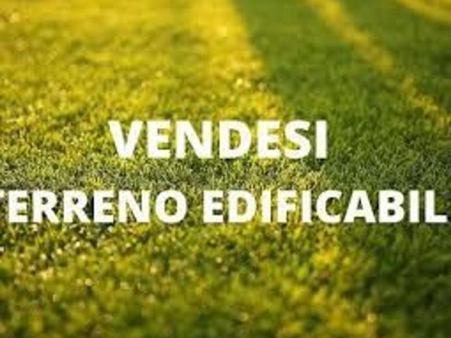 Terreno in vendita di 2412 m² in Via Roma