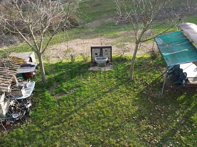 Terreno in vendita di 25800 m² in Via Pazzano