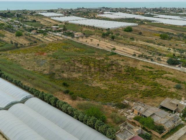 Terreno in vendita di 25955 m²