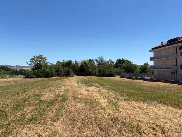 Terreno in vendita di 2500 m² in Via Valle, 223