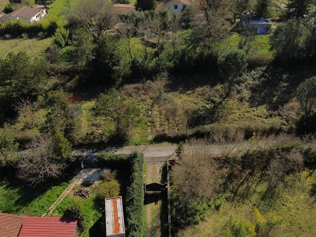 Terreno in vendita di 2500 m² in Via Guido Rossa, 11