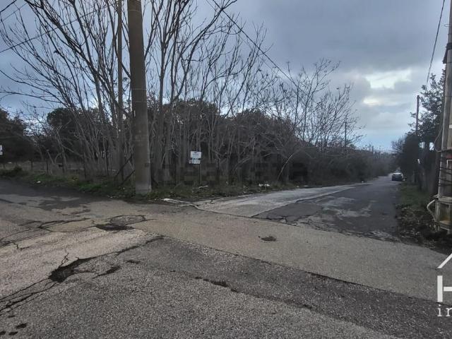 Terreno in vendita di 2500 m²