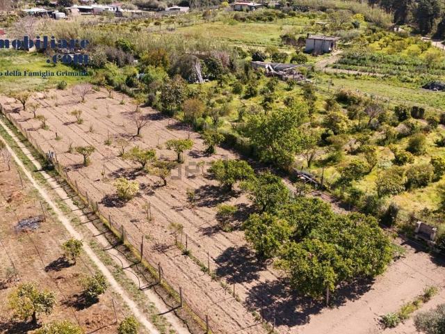 Terreno in vendita di 2520 m² in Via San Lussorio