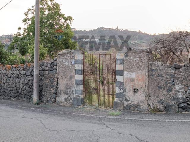 Terreno in vendita di 2660 m² in Via Elemosina