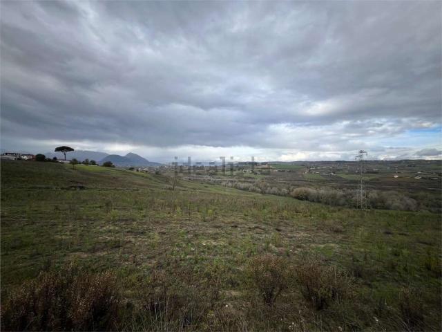 Terreno in vendita di 26000 m² in Contrada Montecalvo