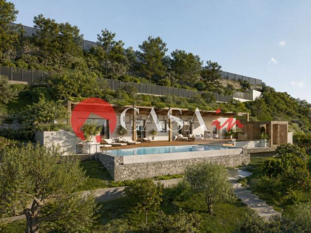 Terreno in vendita di 2600 m² in Contrada Calarco, 61