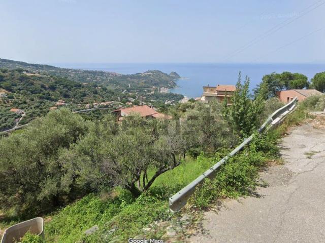 Terreno in vendita di 2600 m² in Contrada Scafa