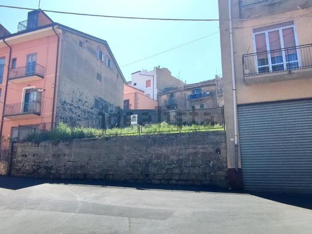 Terreno in vendita di 276 m² in Via San Pietro