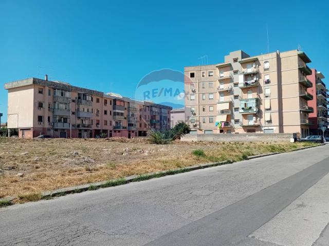 Terreno in vendita di 2775 m² in Via Marzamemi