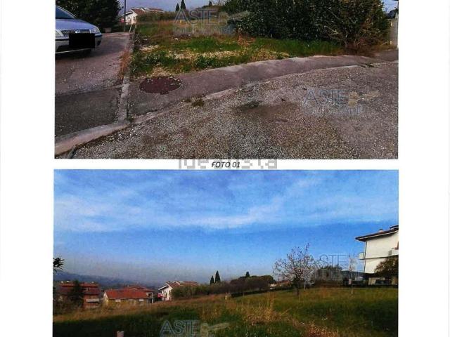 Terreno in vendita di 2781 m² in Via Peschereccia