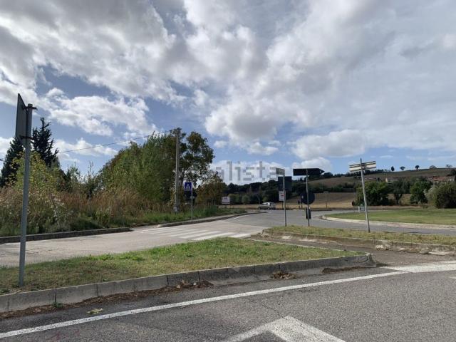 Terreno in vendita di 27296 m² in Strada della Fornace Vecchia