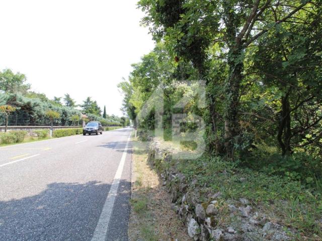 Terreno in vendita di 2733 m² in Località Campo Sacro