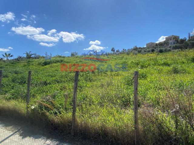 Terreno in vendita di 2860 m² in Via Colorado