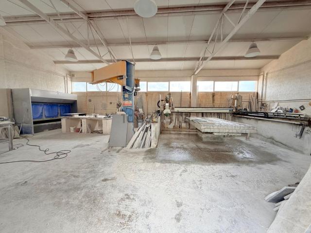 Terreno in vendita di 2800 m² in Via Palma