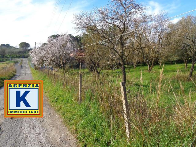 Terreno in vendita di 2830 m²