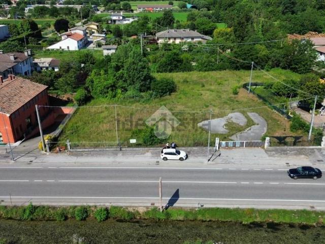 Terreno in vendita di 2971 m² in Via Giuseppe Mazzini, 116