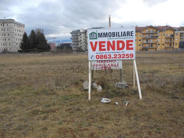 Terreno in vendita di 2932 m² in Via E. De Nicola