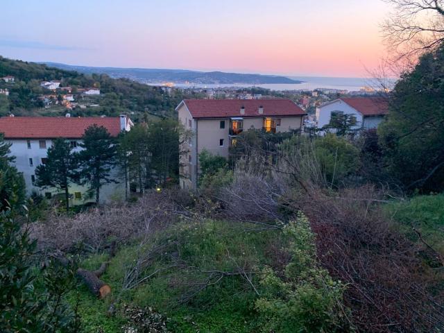 Terreno in vendita di 3051 m² in Via dei Pellegrini
