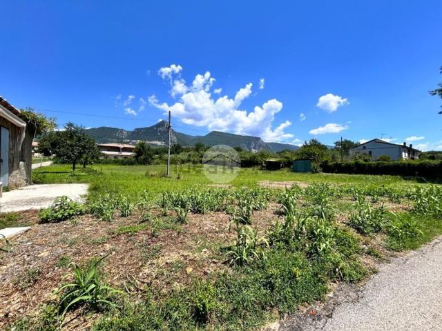 Terreno in vendita di 3090 m² in Strada di Vagoti, 57