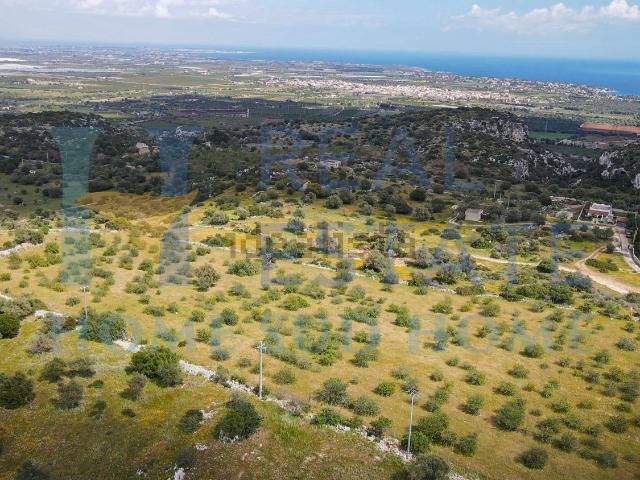 Terreno in vendita di 30000 m² in Via tommaso fazello, 228