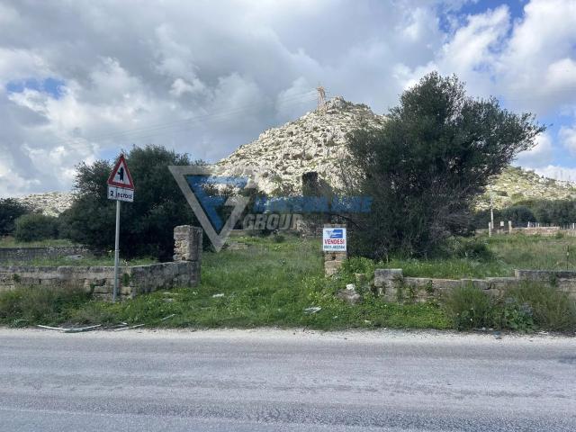 Terreno in vendita di 3000 m² in Via Mario Francese
