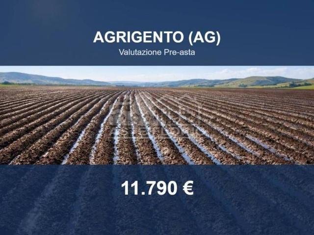 Terreno in vendita di 3000 m² in Contrada Gibisa