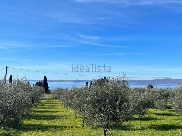 Terreno in vendita di 3000 m² in Via CASSIA