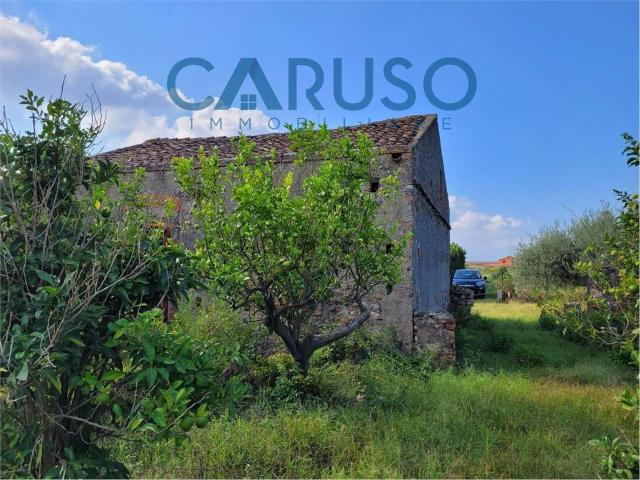 Terreno in vendita di 3000 m²