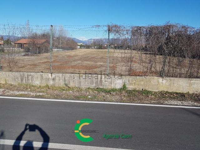 Terreno in vendita di 3000 m²