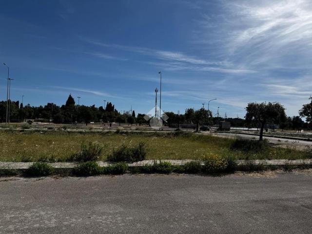 Terreno in vendita di 300 m²