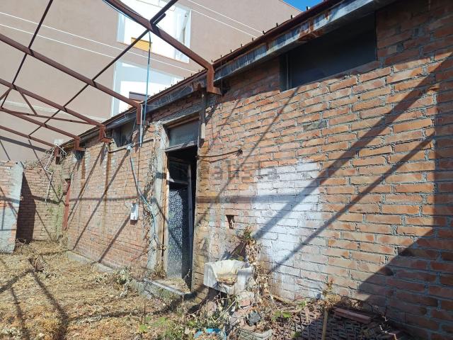 Terreno in vendita di 300 m² in Via Baronia