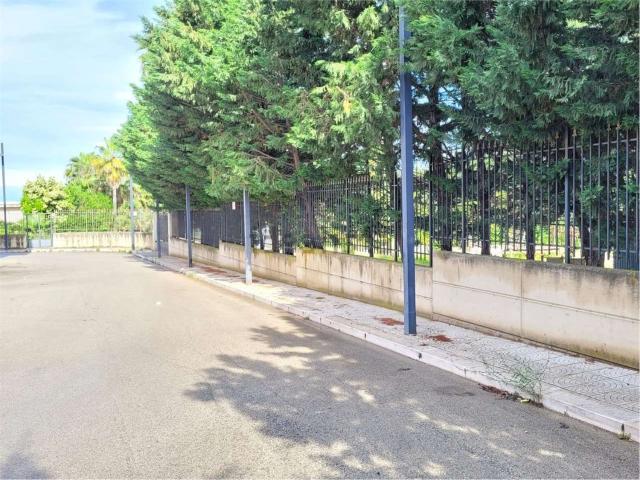 Terreno in vendita di 300 m² in Via Camogli
