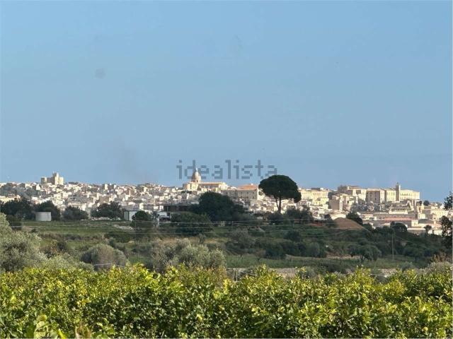 Terreno in vendita di 31000 m² in Strada Provinciale 24