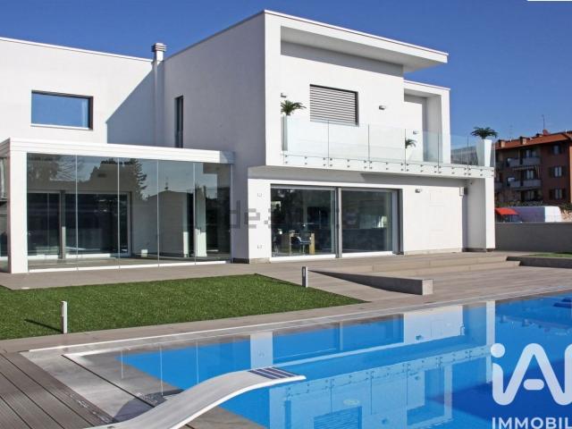 Terreno in vendita di 3100 m² in Via Camalavicina, 7