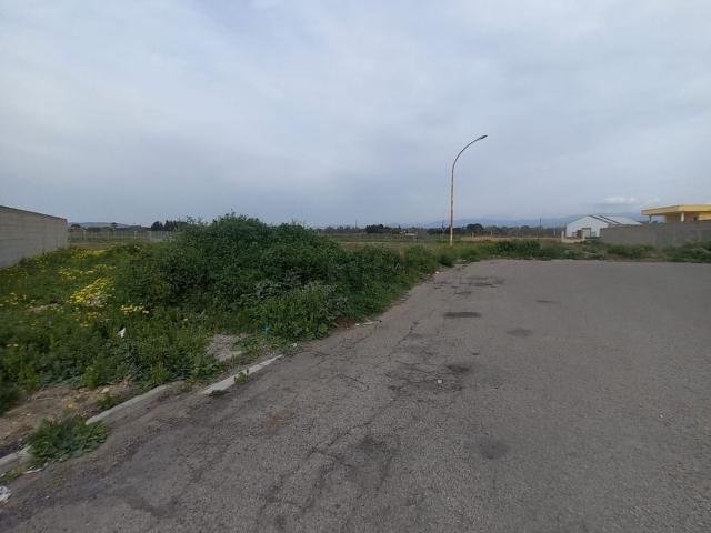 Terreno in vendita di 3109 m² in Via Don Lorenzo Milani, 8