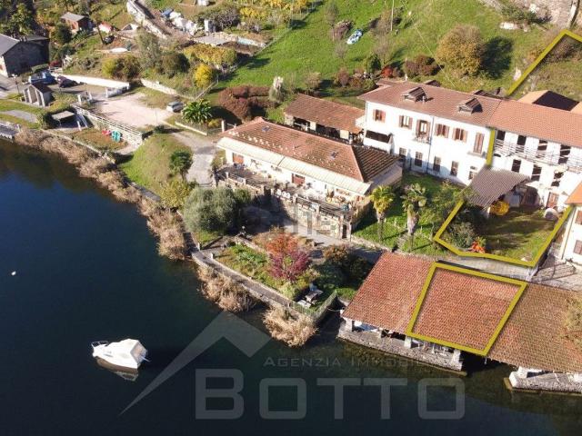 Terreno in vendita di 310 m² in Via Lago, 48