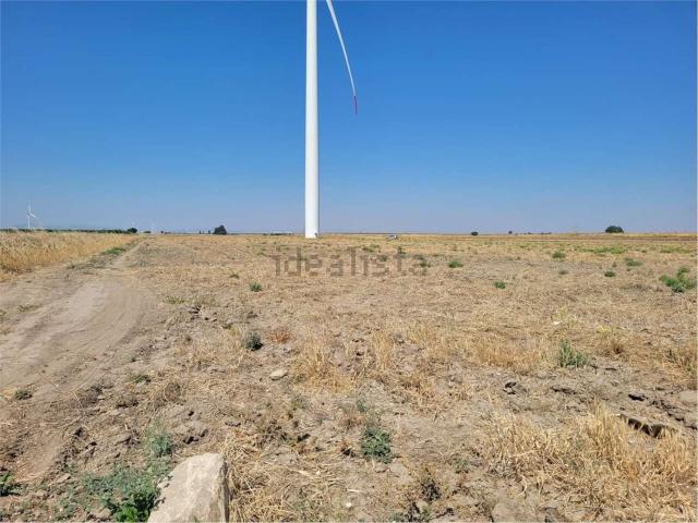 Terreno in vendita di 32500 m² in Strada Provinciale 79