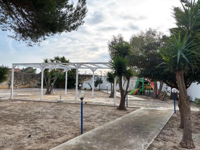Terreno in vendita di 328 m² in Via Imperia, 10