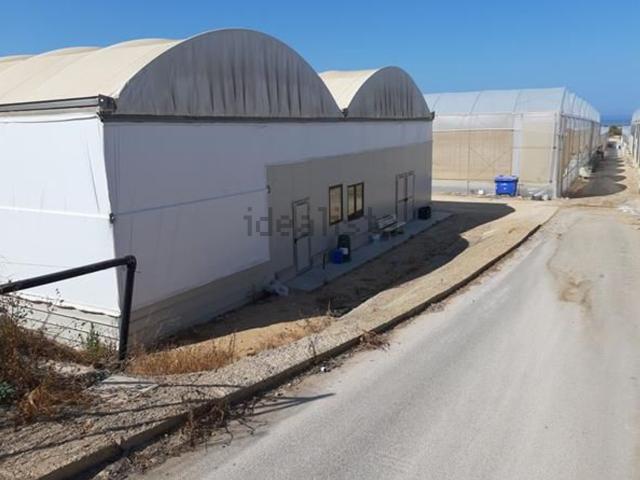 Terreno in vendita di 32000 m² in Contrada alcerito