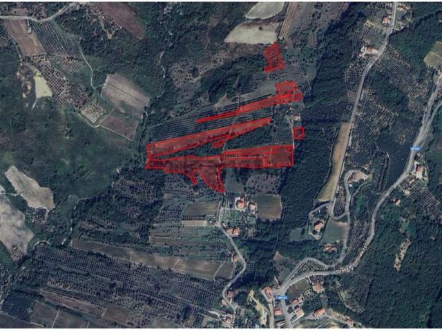 Terreno in vendita di 32000 m² in Contrada Ferrarisi