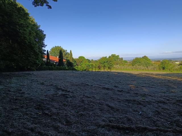 Terreno in vendita di 3200 m² in Via Fiordini